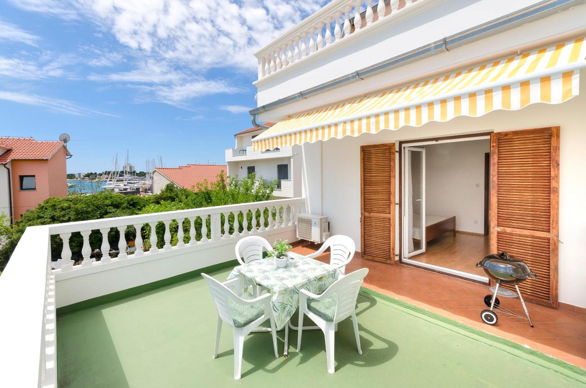 Apartment And Rooms Artina Vodice Exterior foto