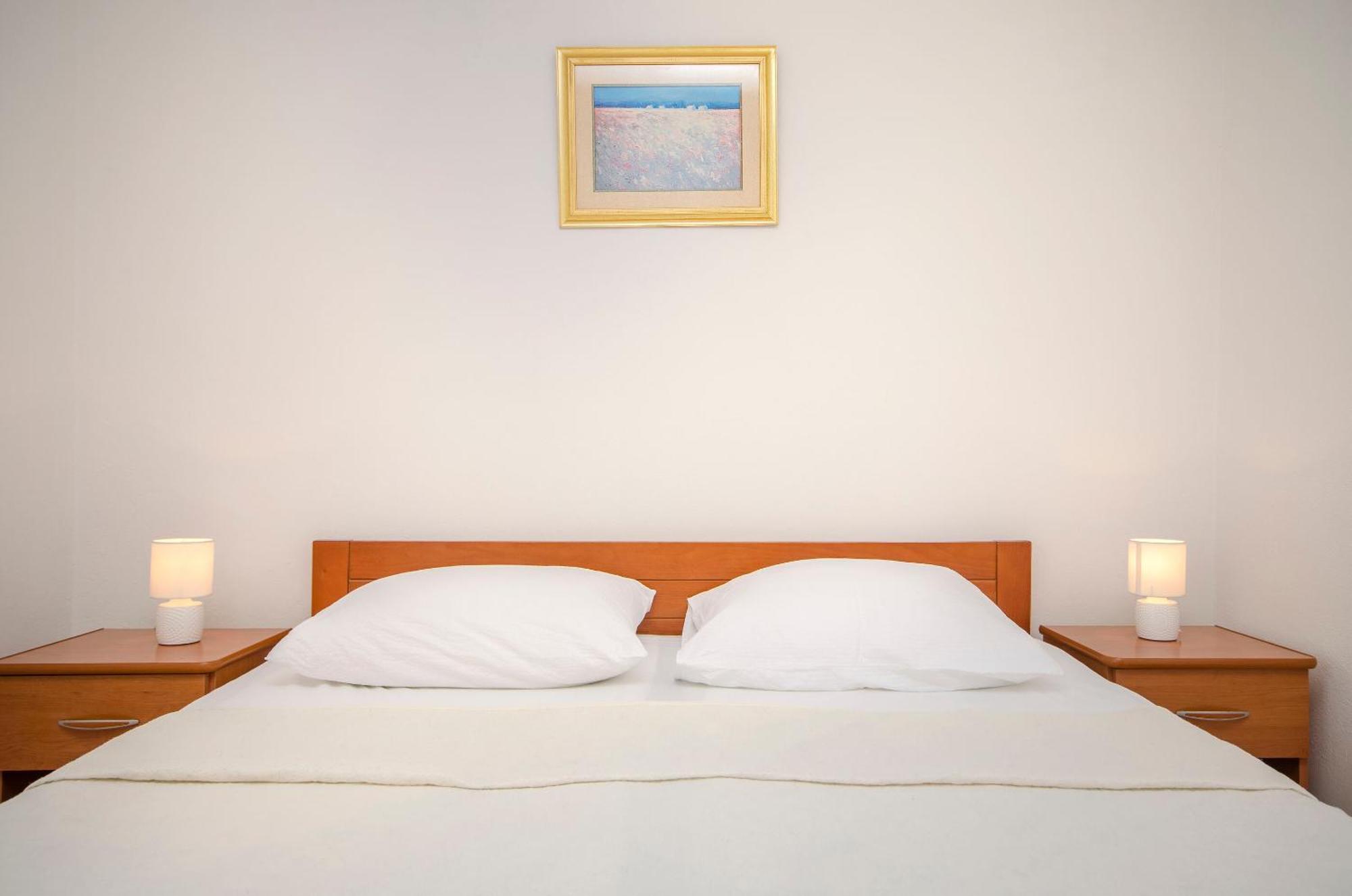 Apartment And Rooms Artina Vodice Exterior foto
