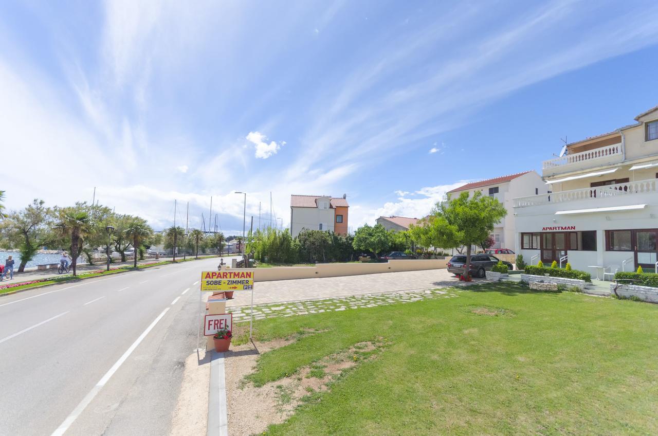Apartment And Rooms Artina Vodice Exterior foto